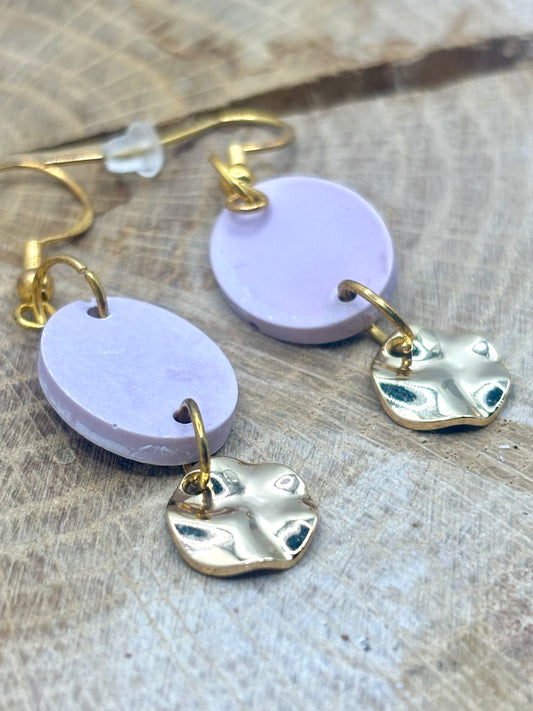 bijoux oreilles violet pastel jesmonite