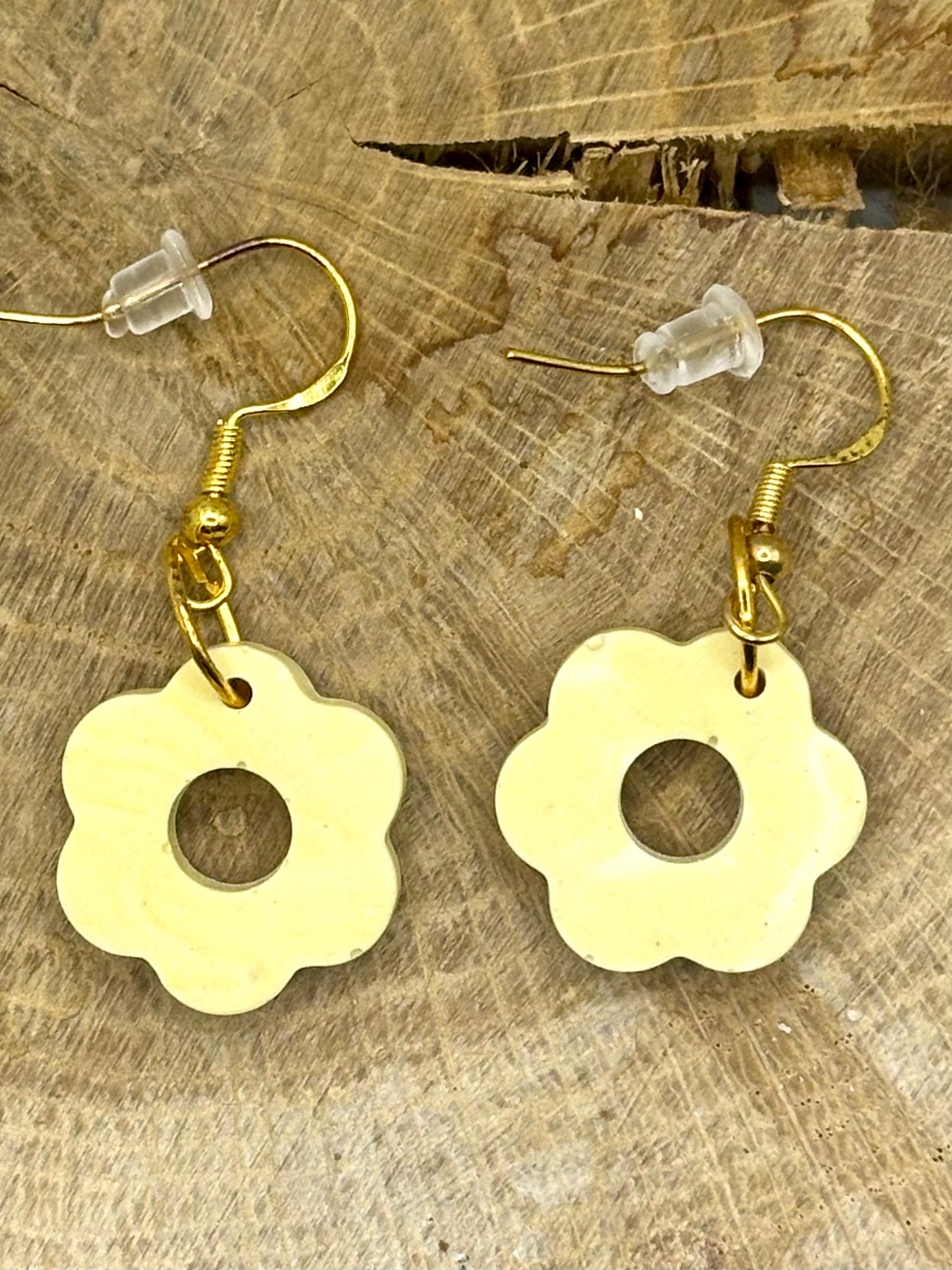 Bijoux en jesmonite et acier inoydable
