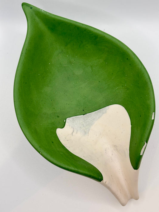 Porte-savon en forme de feuille vert profond avec effet marbre