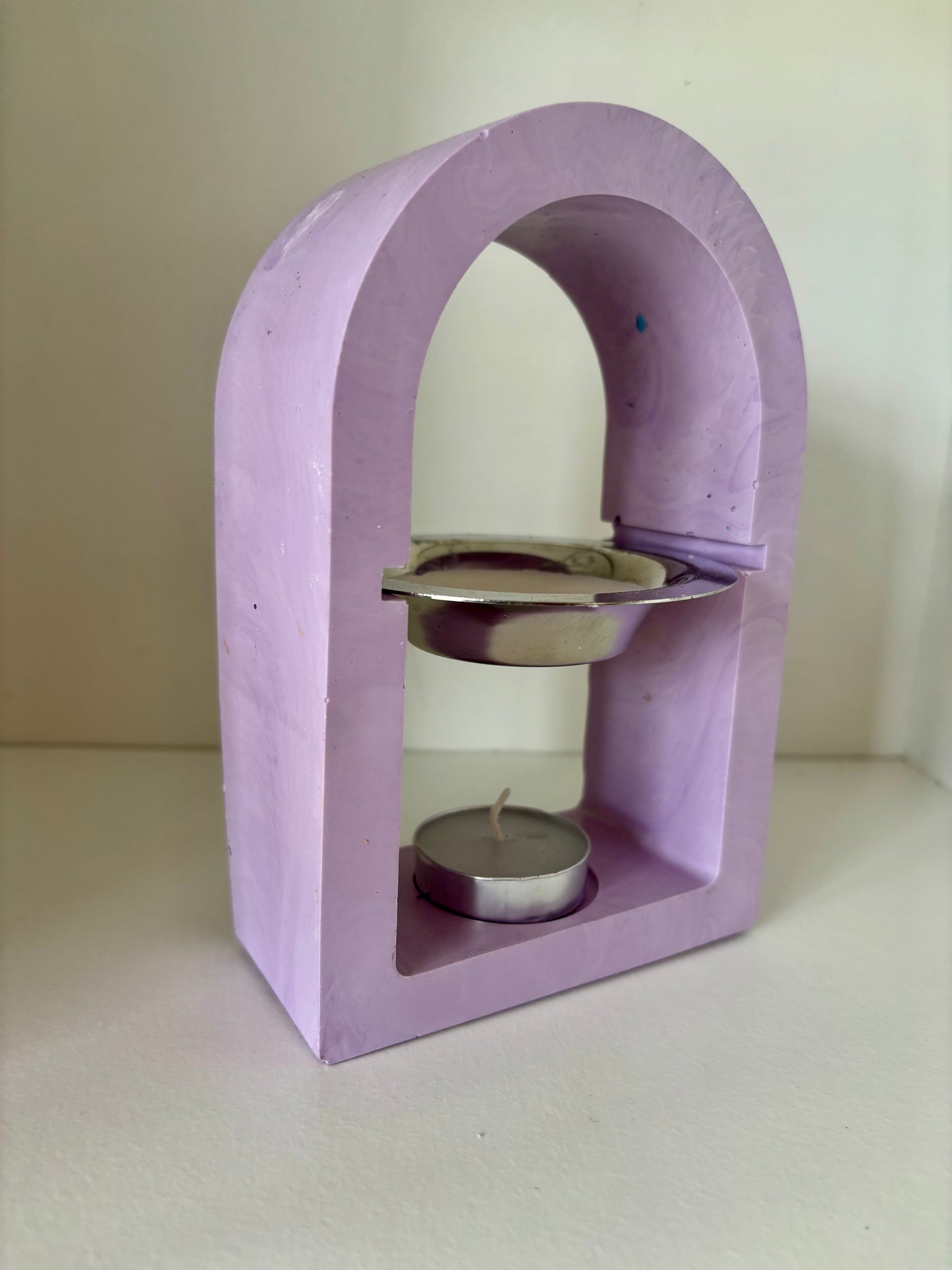 Brûle-parfum artisanal en jesmonite