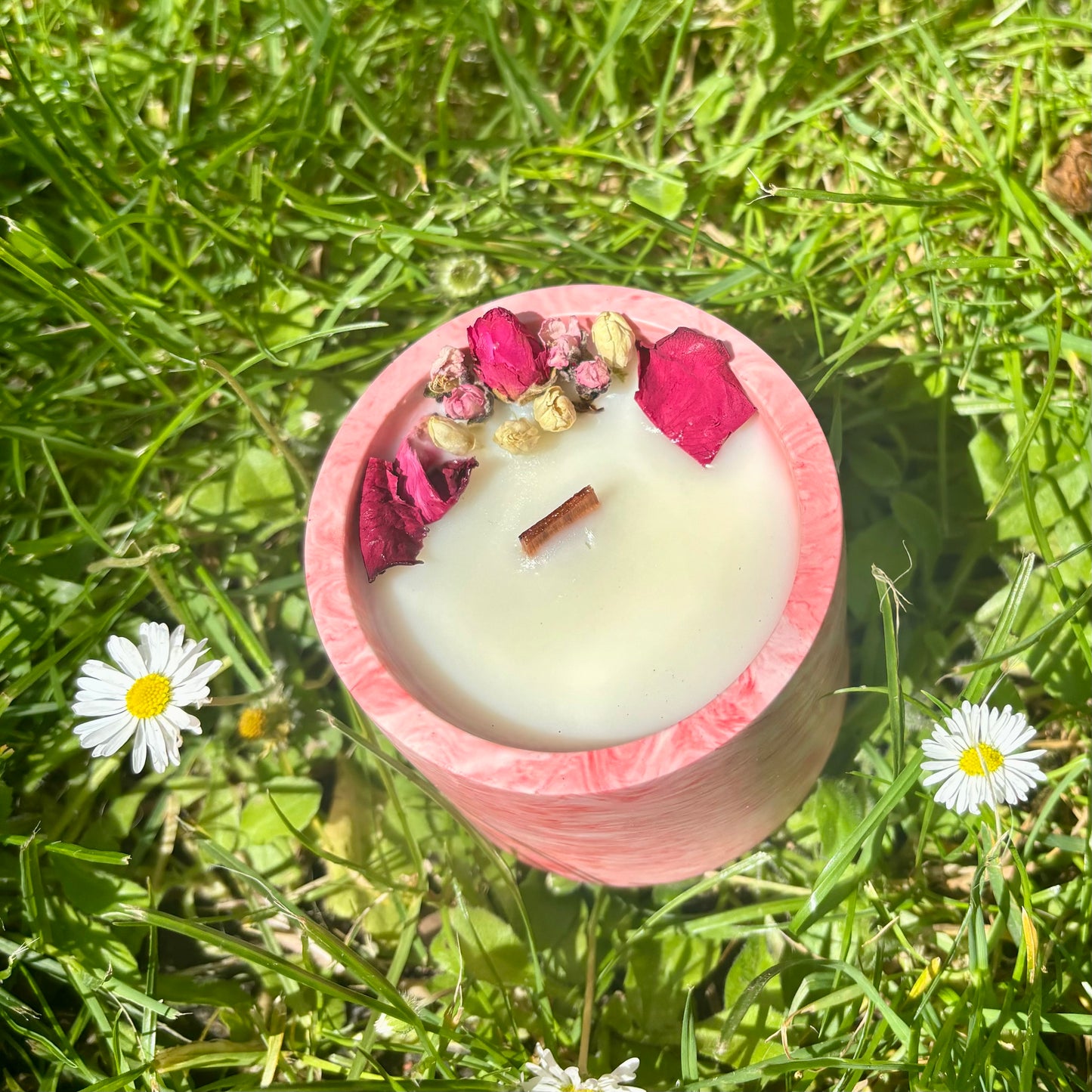 Flower candle with Jesmonite pot