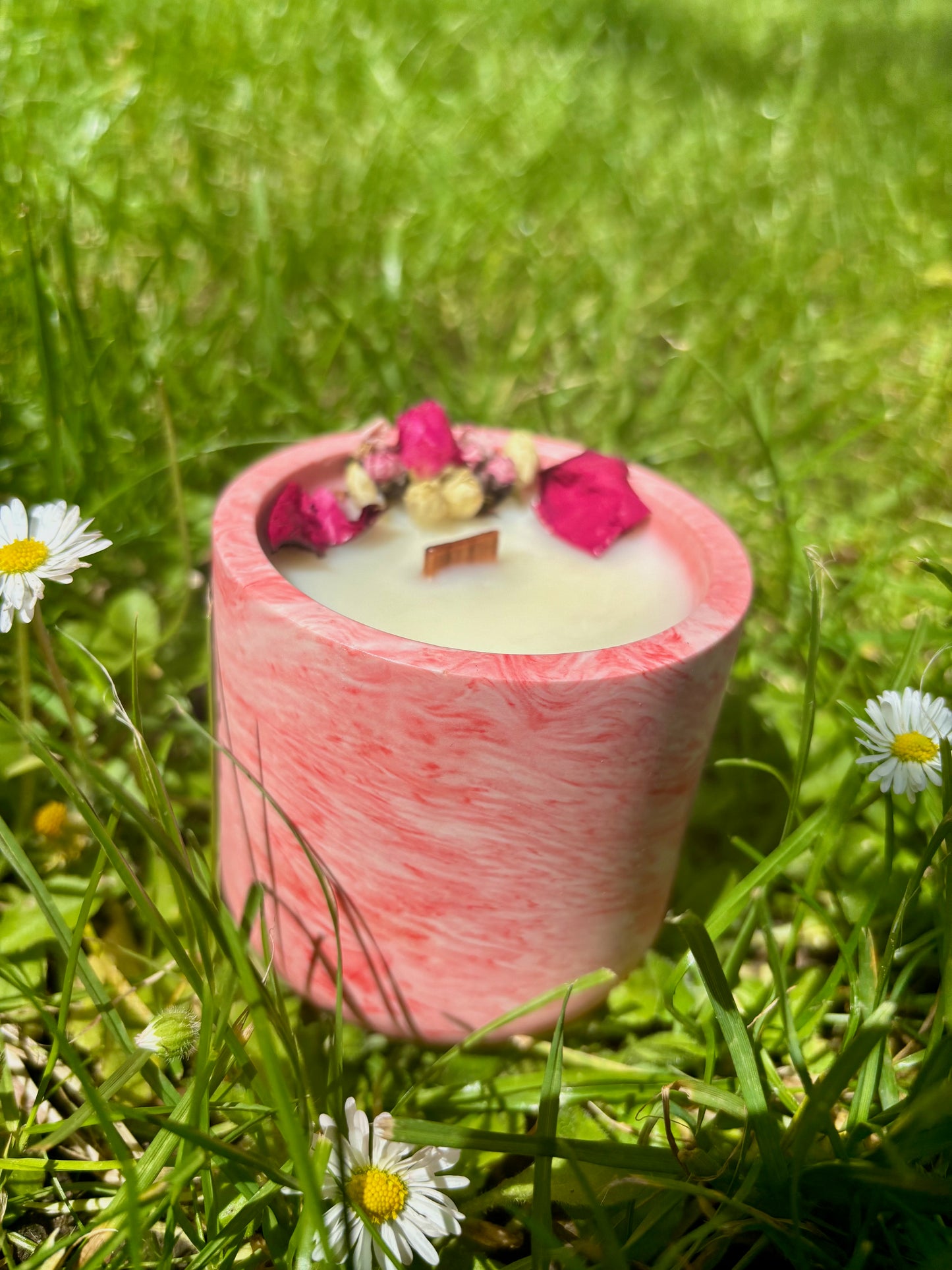 Flower candle with Jesmonite pot